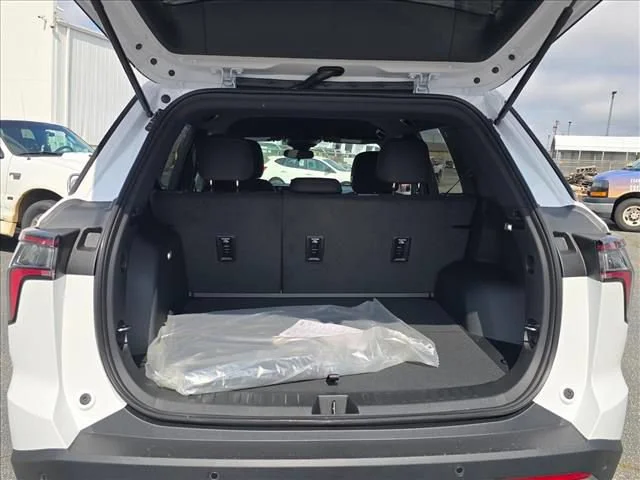 2027 Chevrolet Equinox LT - Photo 29