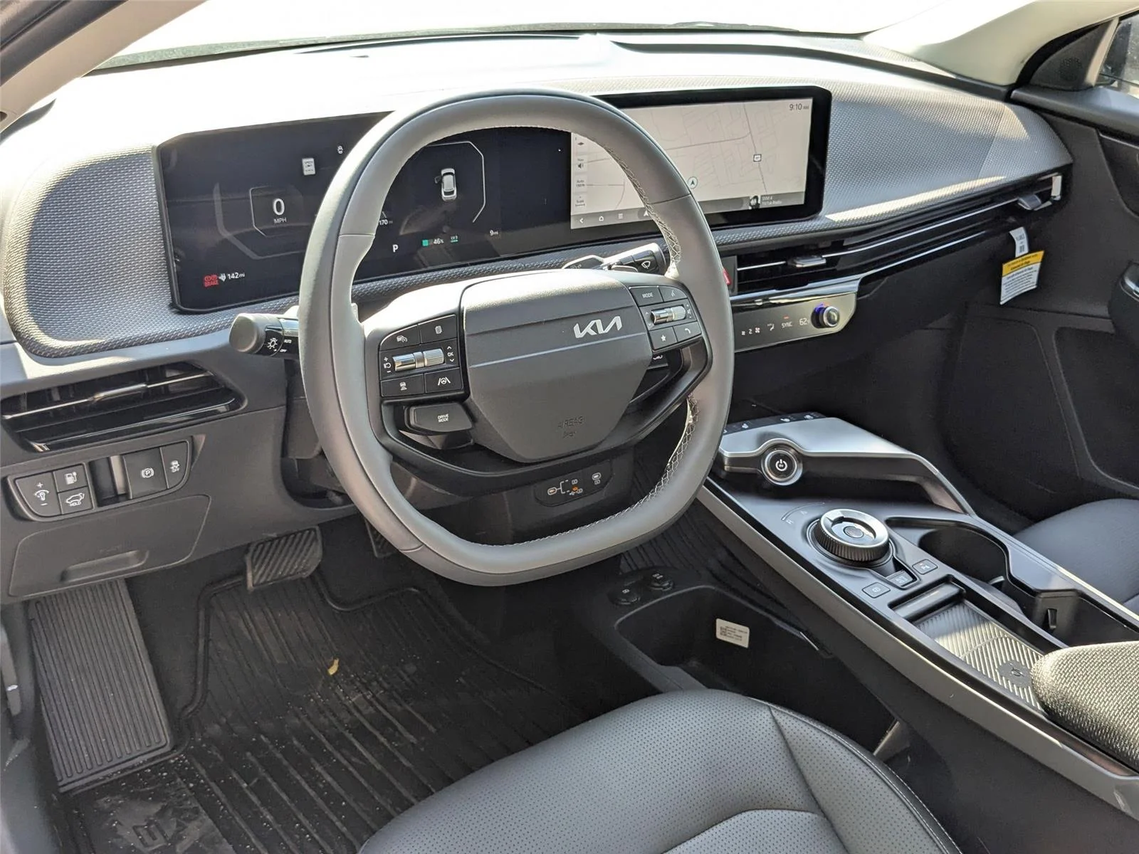 2025 Kia EV6 Wind - Photo 16