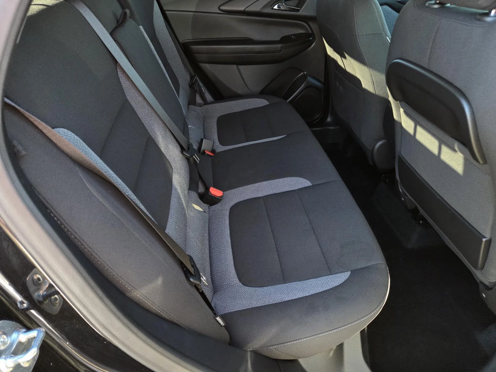 Used 2025 Mosaic Black Metallic Chevrolet LT image 31