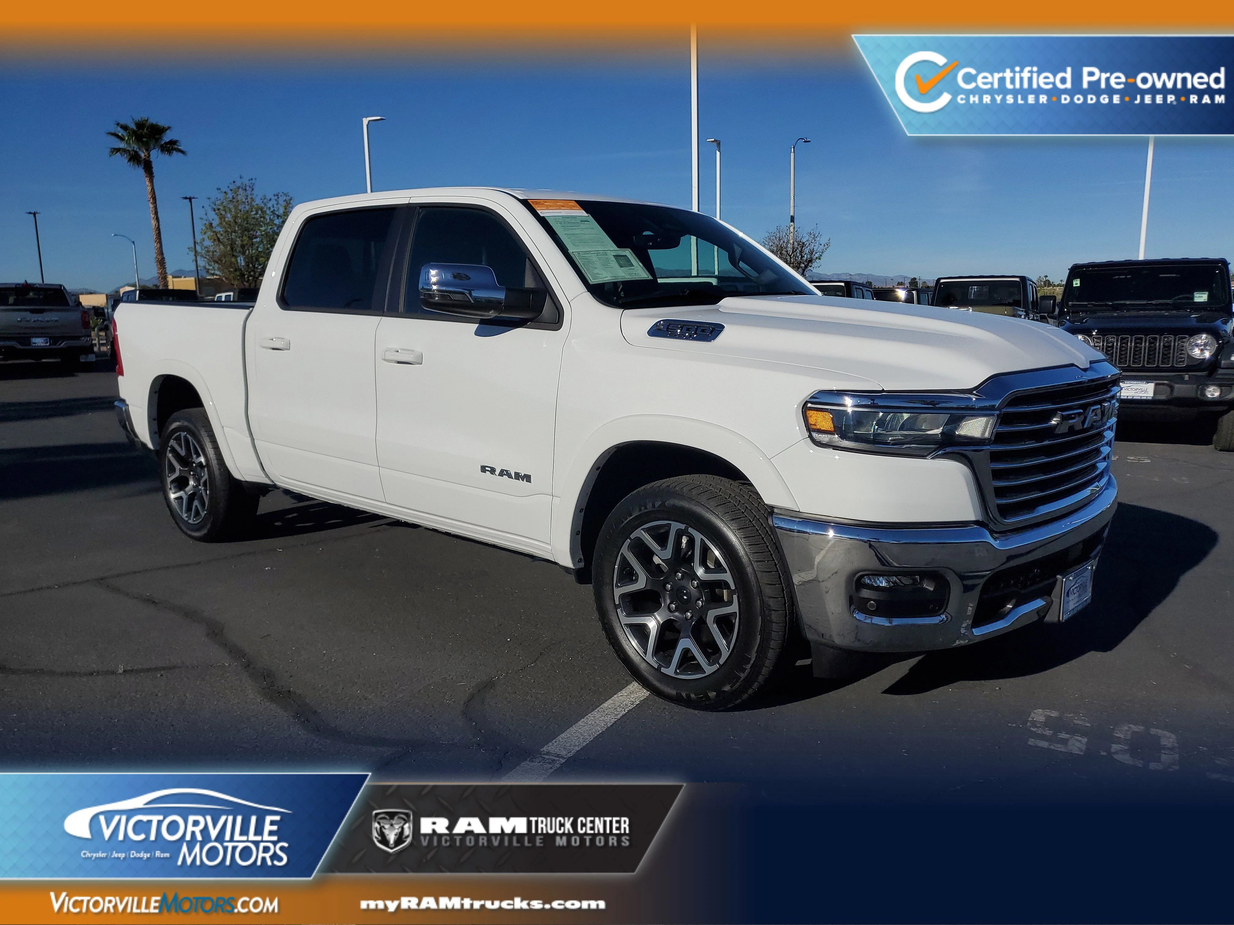 2025 RAM 1500 Laramie Crew Cab 4WD