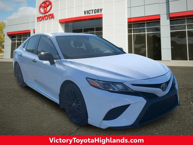 2020 Toyota Camry SE Nightshade