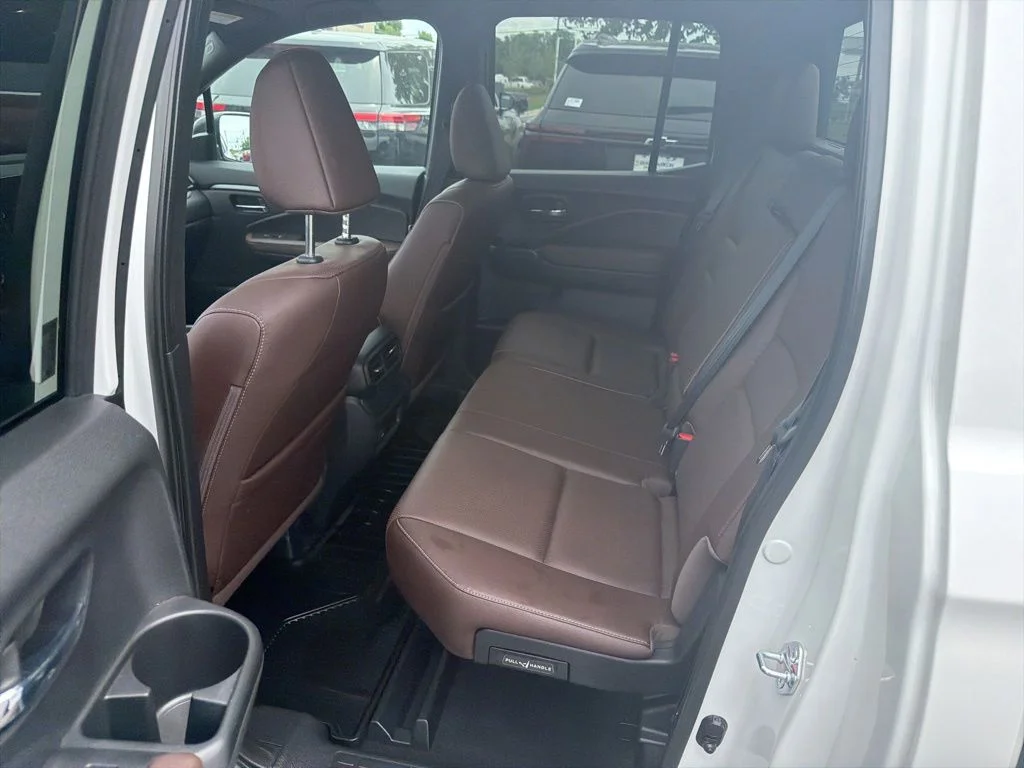 Used 2025 White Honda RTL image 14