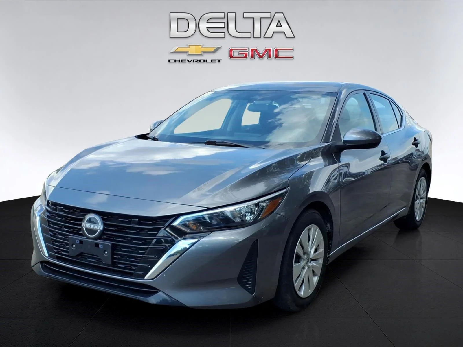 Used 2024  Nissan S image 1