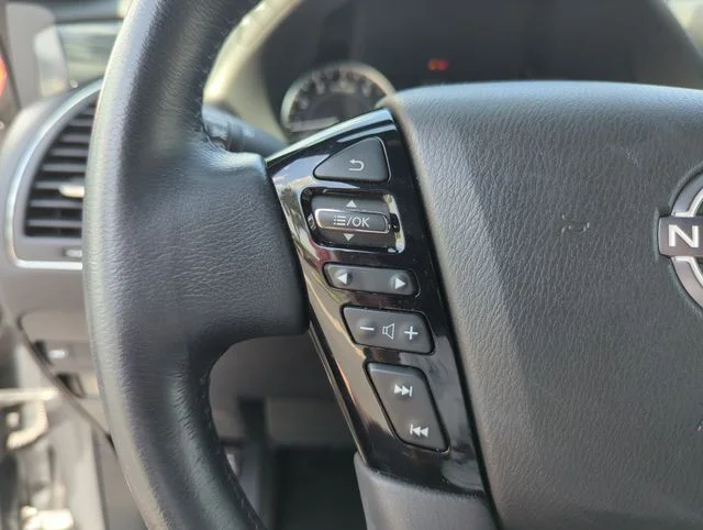 Used 2023 Gray Nissan SL image 42