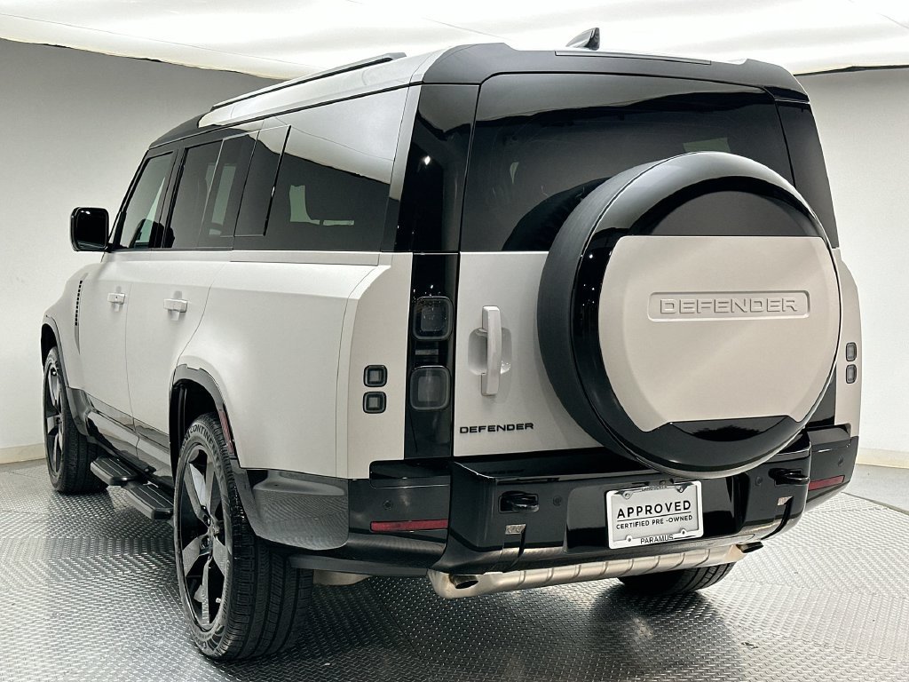 Used 2026  Land Rover X-Dynamic SE image 11