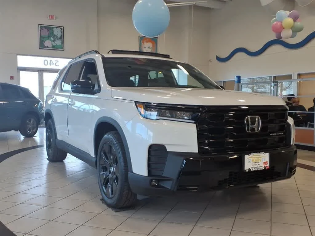 New 2026 Platinum White Pearl Honda Black Edition image 2