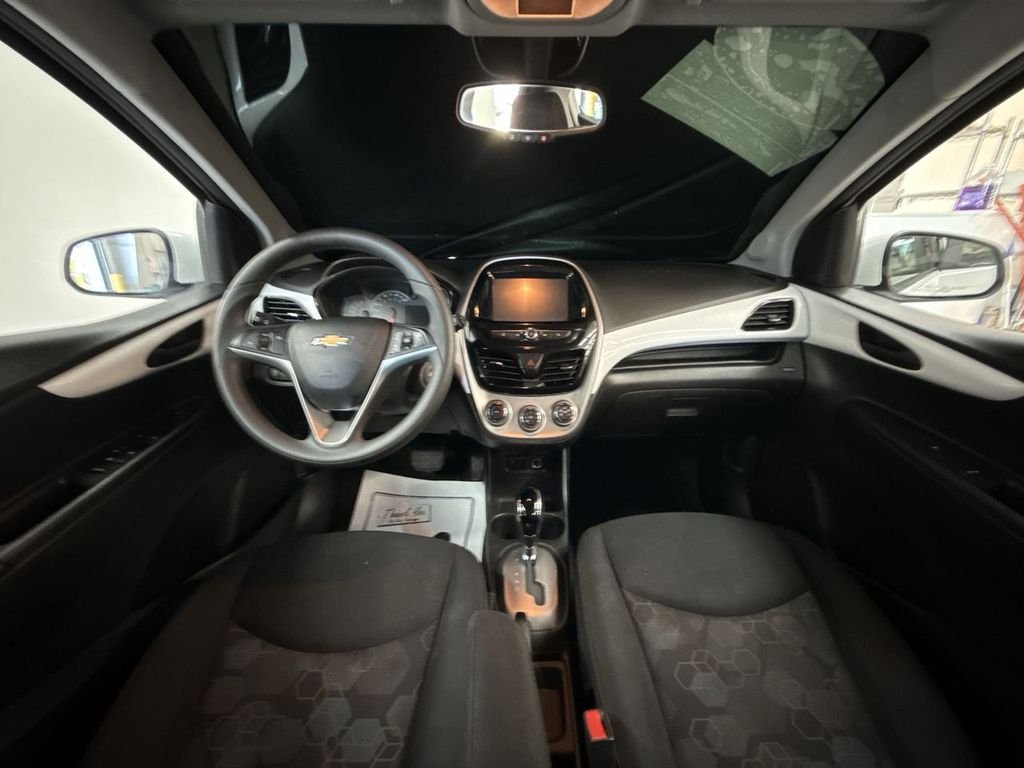 Used 2017 Summit White Chevrolet 1LT image 18