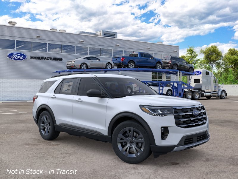 New 2026 Space White Metallic Ford Active image 7