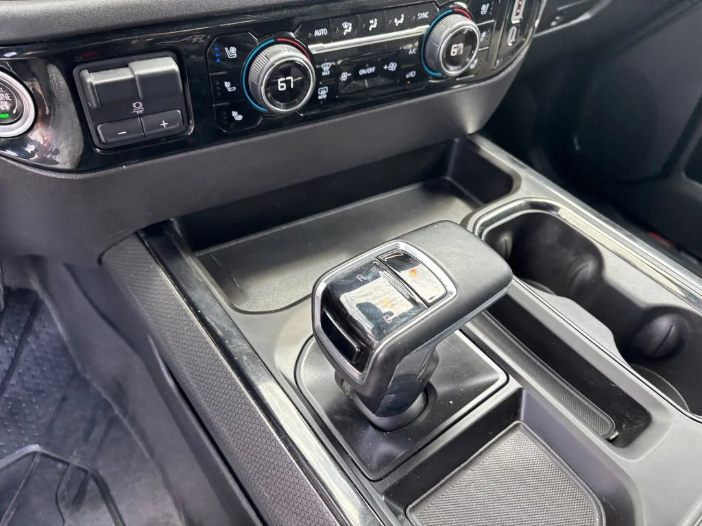 Used 2024 Gray Chevrolet ZR2 image 17