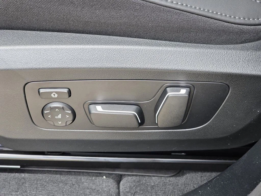 Used 2026 Black BMW 30 xDrive image 17