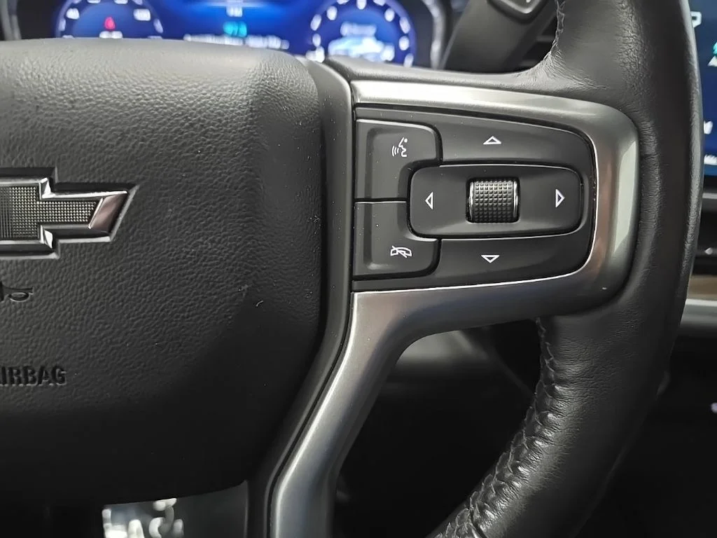 Used 2022 White Chevrolet RST image 20