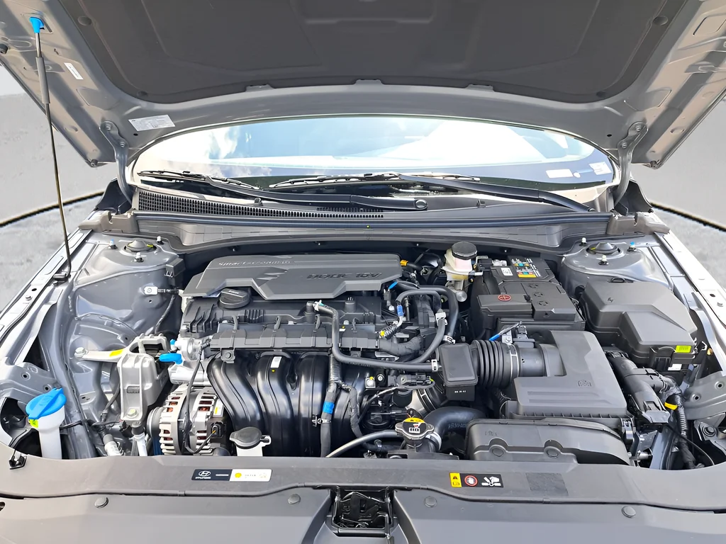 New 2026 Gray Hyundai SE image 26