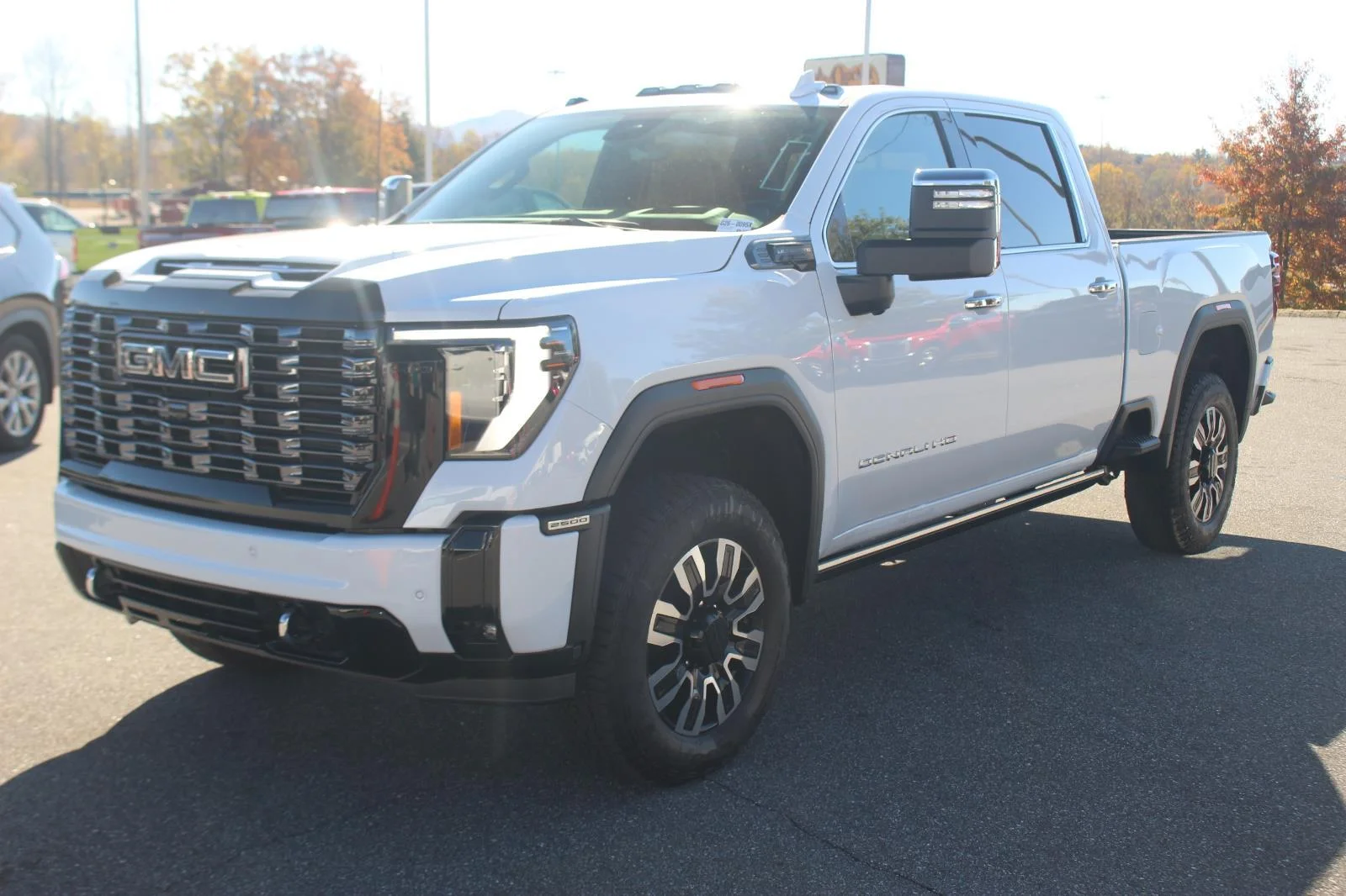 New 2026 Glacier White Tricoat GMC Denali Ultimate image 3