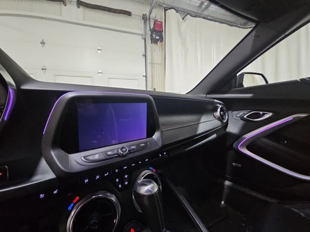 Used 2019 Black Chevrolet 2SS image 10