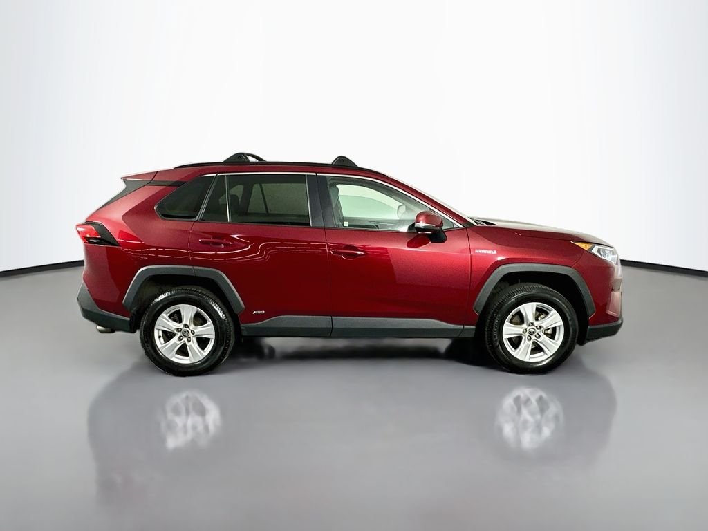 Used 2021 Pearl Toyota XLE image 9