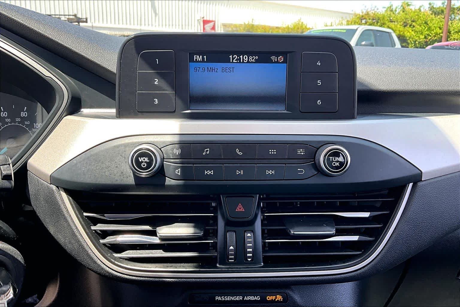 Used 2022 Oxford White Ford S image 33