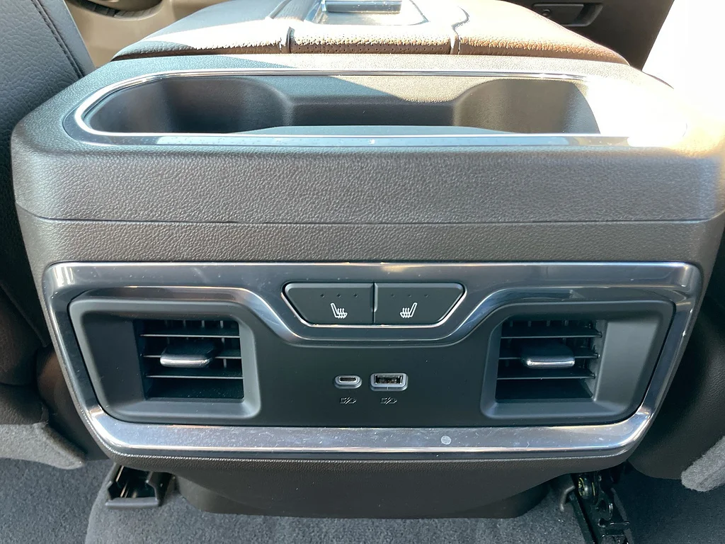 Used 2022 SUMMIT WHITE GMC Denali image 22