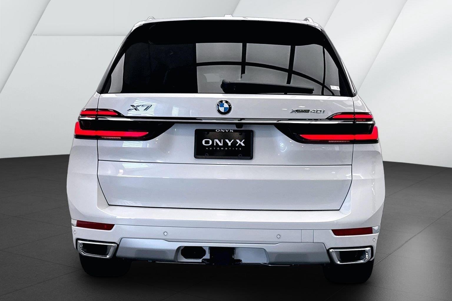 New 2027 Mineral White Metallic BMW xDrive40i image 7