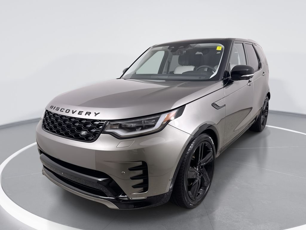 Certified Used 2025 Silver Land Rover Dynamic SE image 1