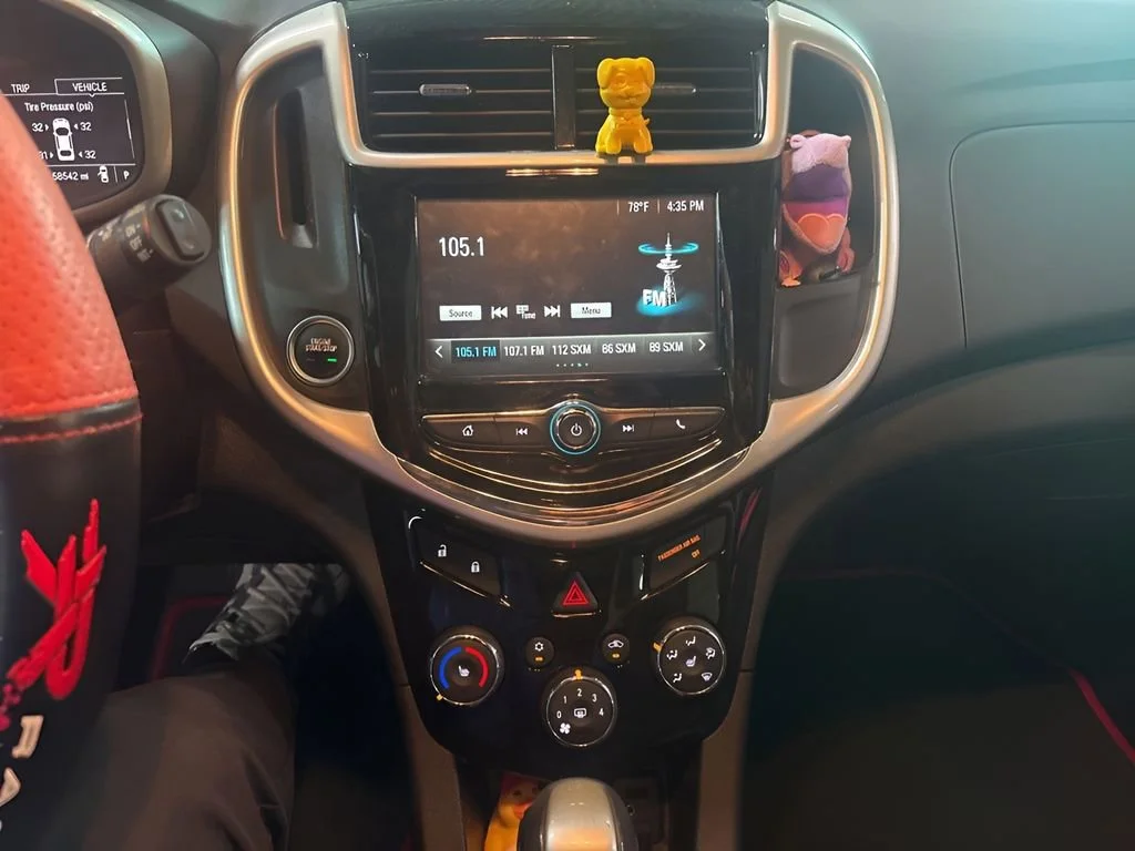 Used 2017 SUMMIT WHITE Chevrolet Premier image 8