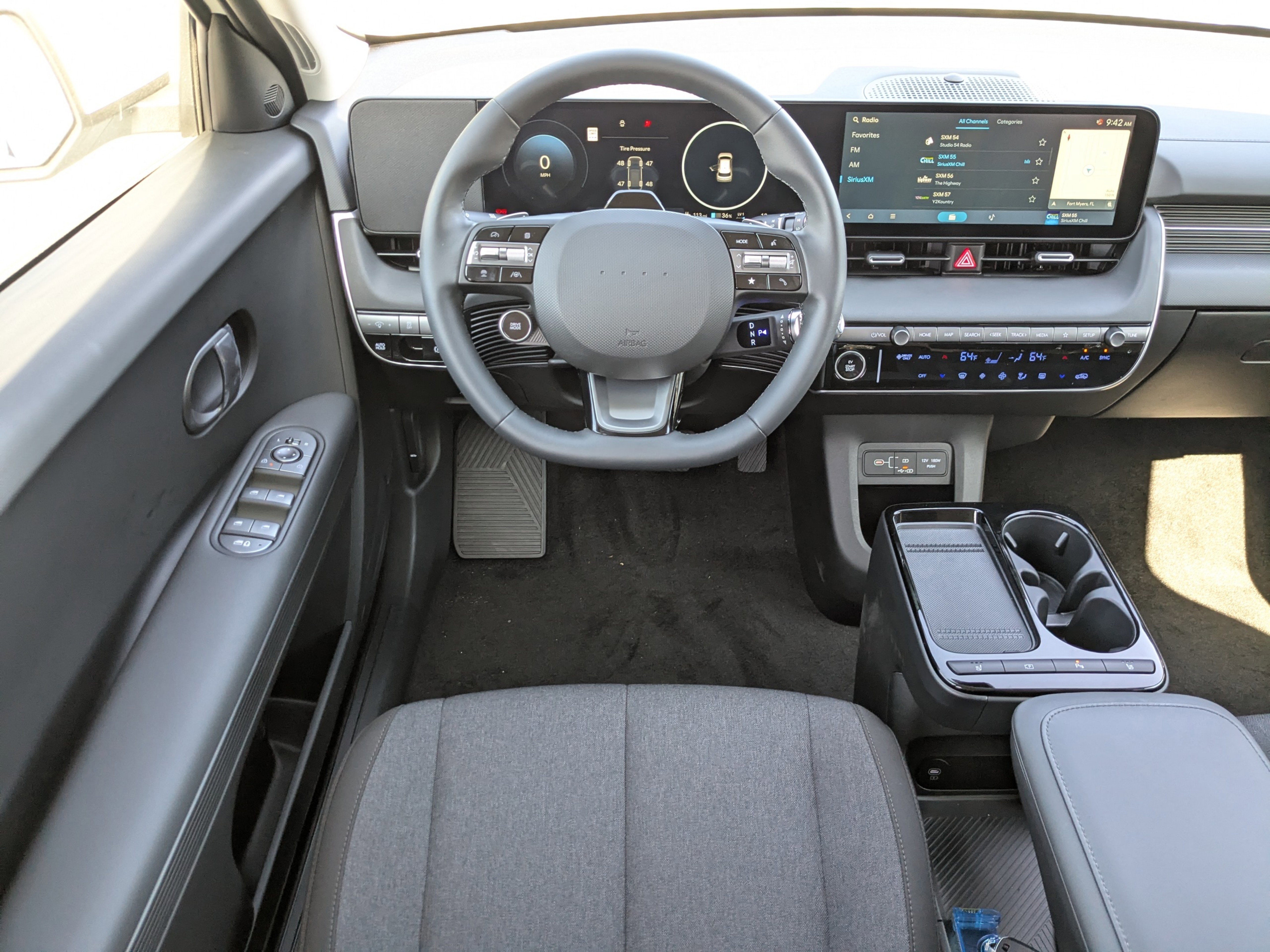 2025 Hyundai IONIQ 5 SE - Photo 42