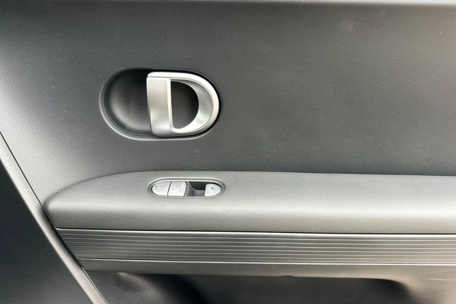 Used 2024 White Hyundai SEL image 18