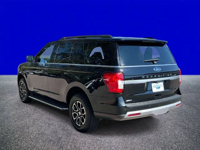 Used 2023 Black Metallic Ford XLT image 5