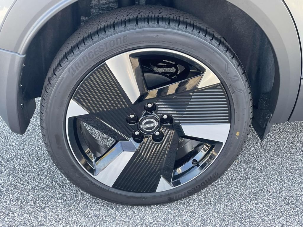 New 2026 Gun Metallic Nissan SR image 7