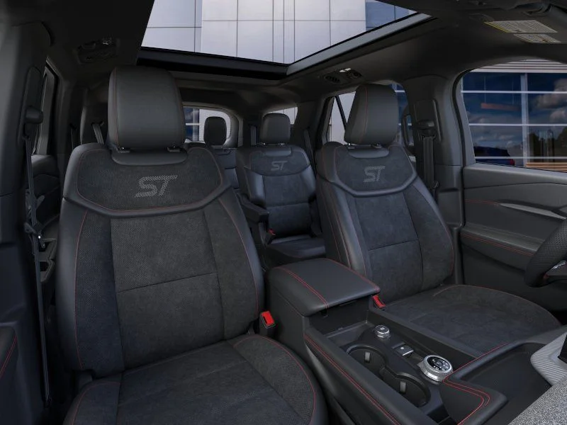 2026 Ford Explorer ST - Photo 10