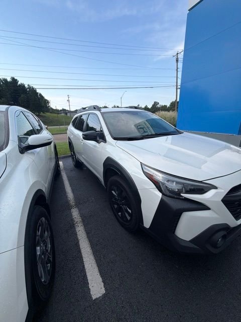 Used 2023 White Subaru Onyx Edition image 7