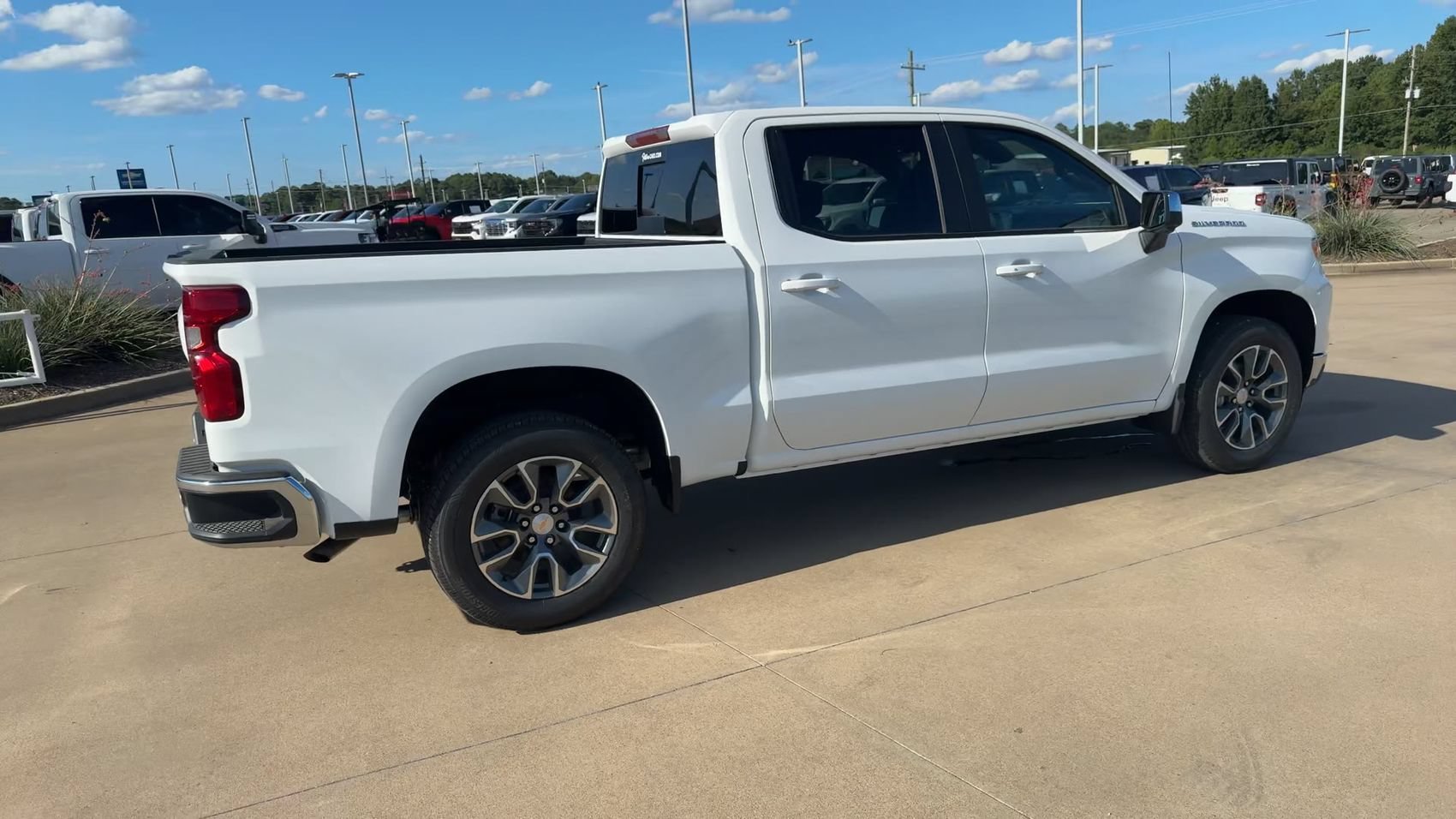 New 2026 Summit White Chevrolet LT image 8