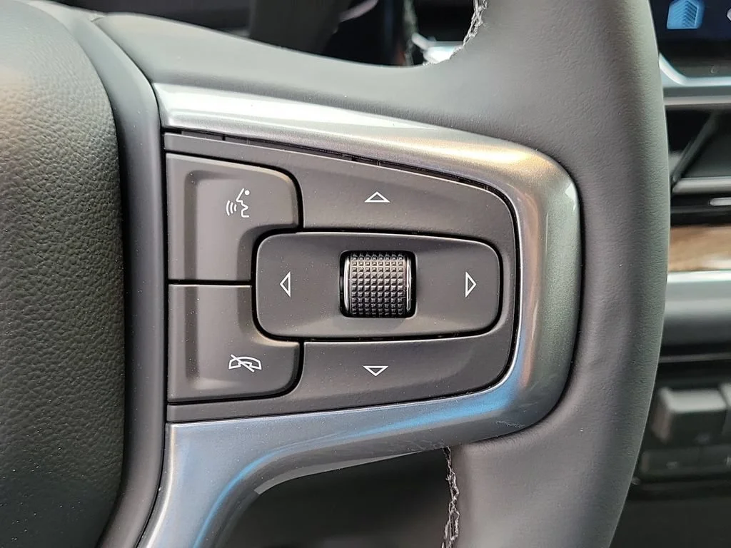 New 2026 Sterling Gray Metallic Chevrolet LT (2FL) image 11
