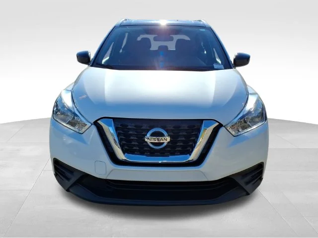 Used 2018 White Nissan SV image 14