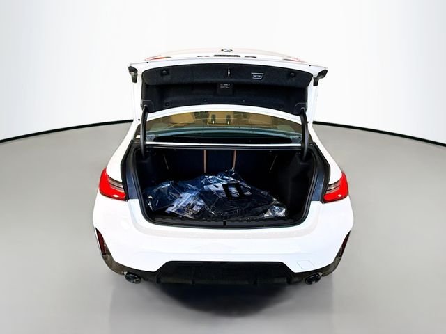 2026 BMW 3 Series 330i - Photo 27