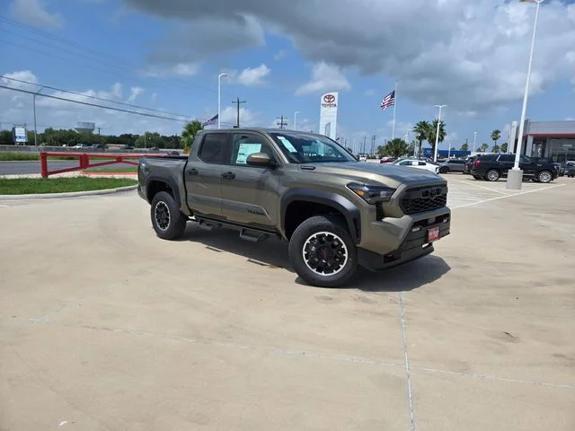 2026 Toyota Tacoma i-FORCE MAX TRD Off-Road i-FORCE MAX
