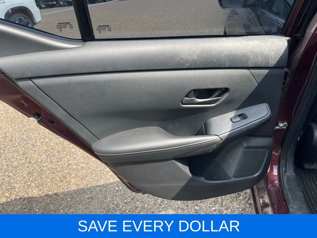 Used 2024  Nissan SV image 15
