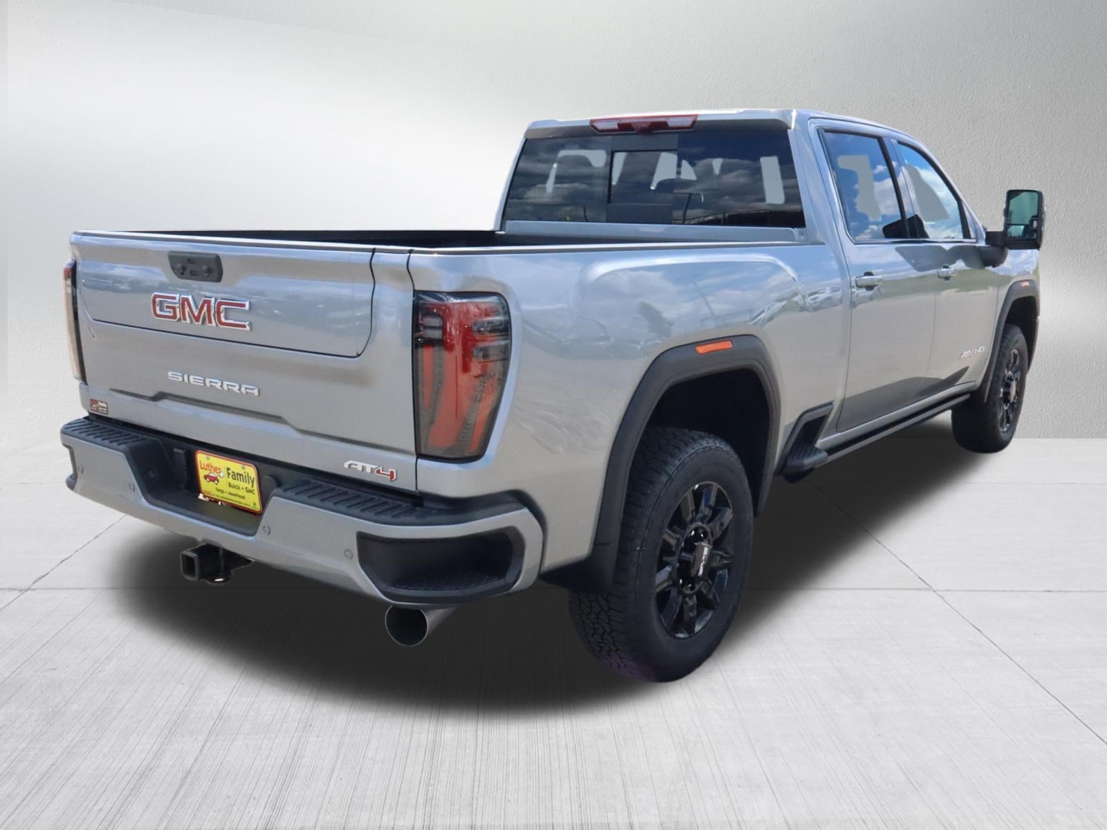 2026 GMC Sierra 3500HD AT4 - Photo 7