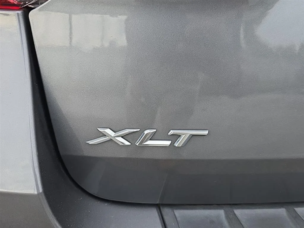 Used 2022 Carbonized Gray Ford XLT image 8