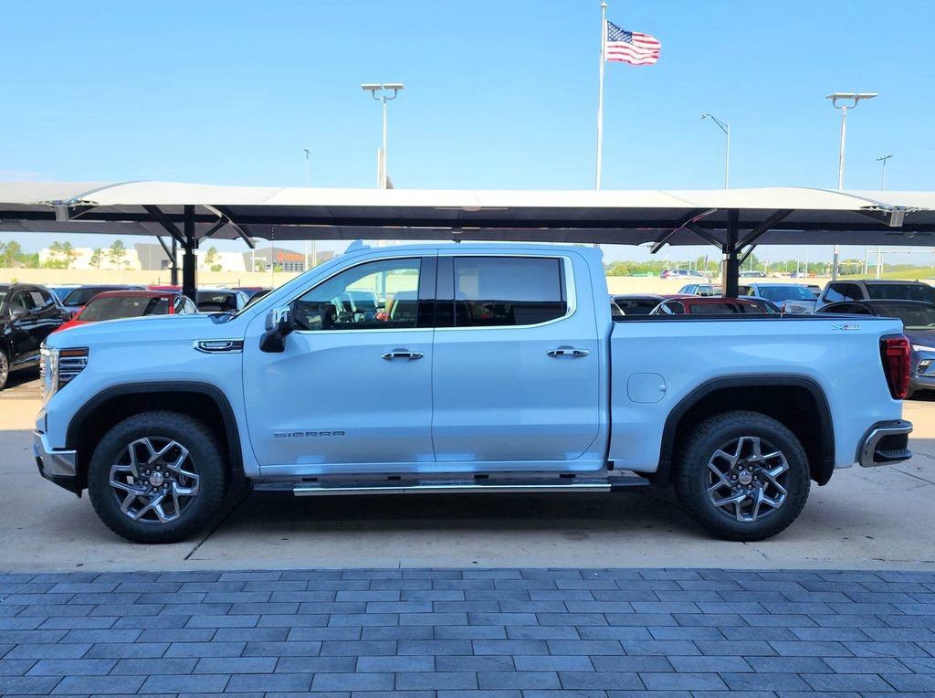 2026 GMC Sierra 1500 SLT - Photo 7