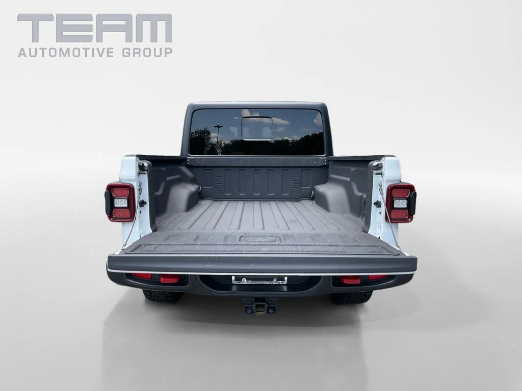 Used 2024 White Jeep Rubicon image 13