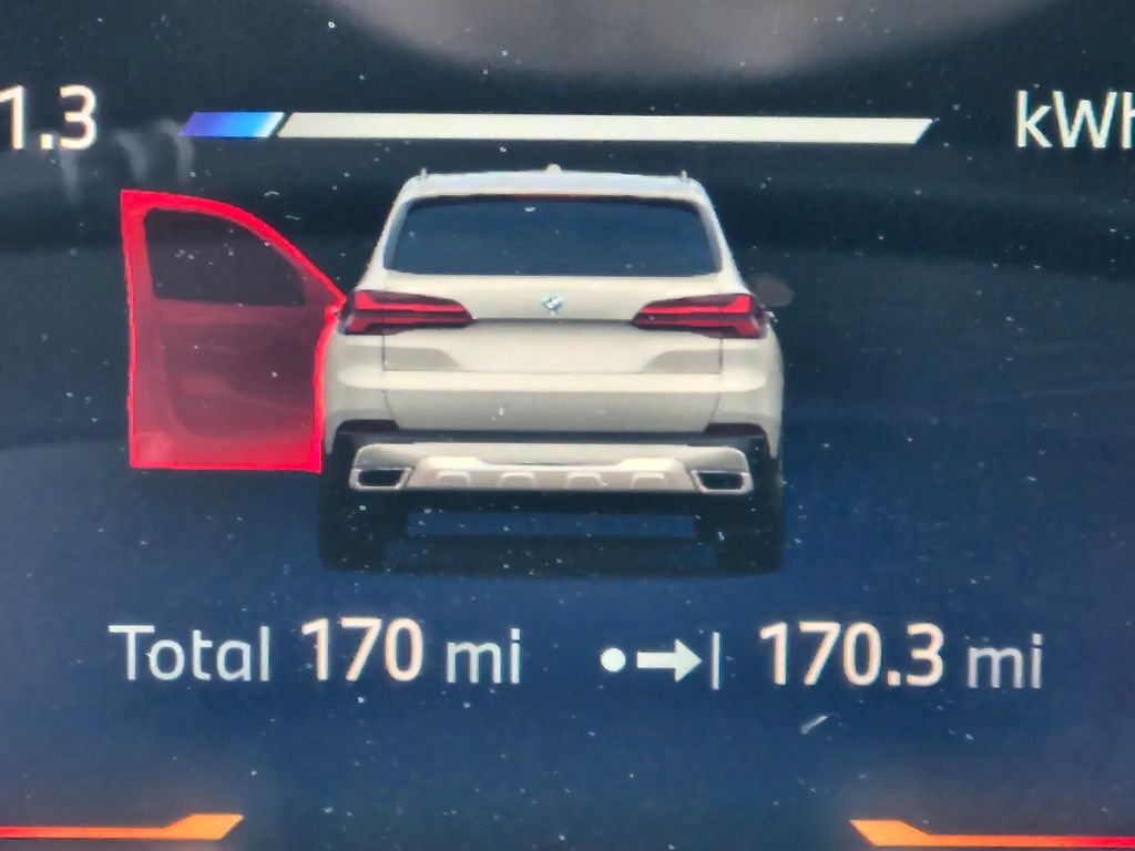New 2026 White BMW xDrive50e image 29