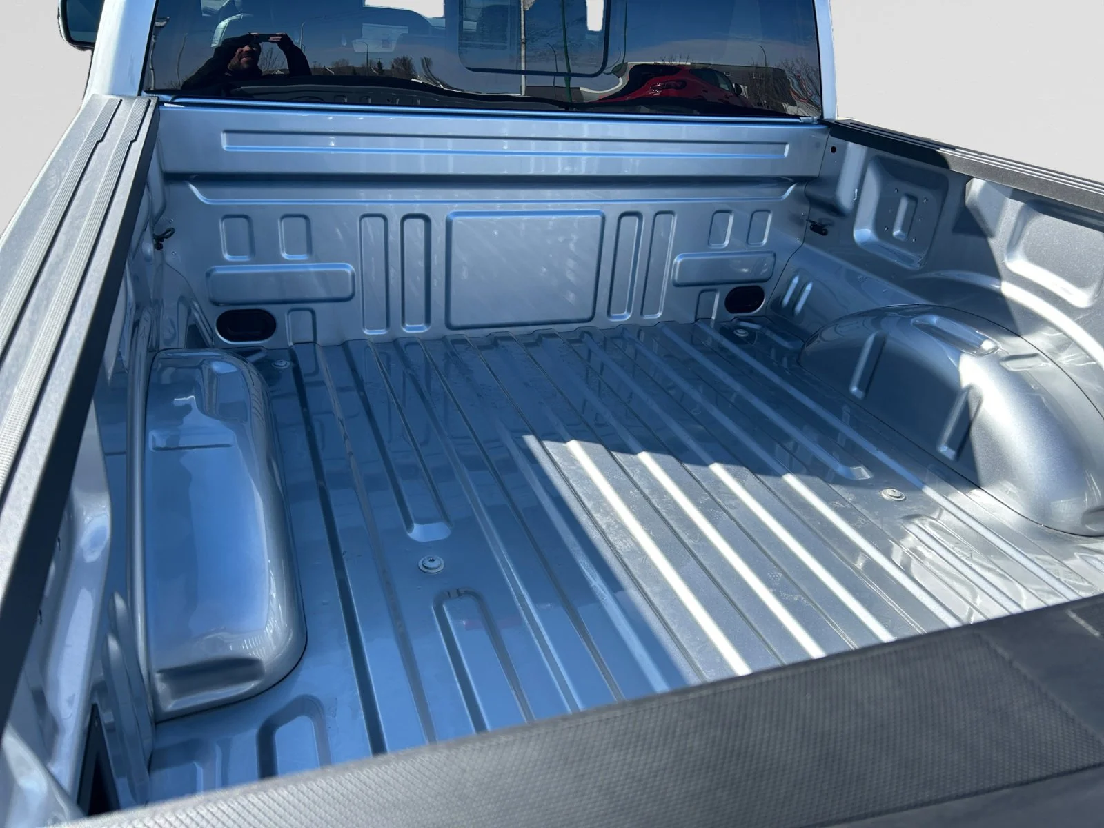 New 2026 Iconic Silver Metallic Ford Lariat image 10