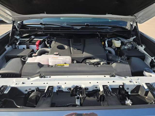 New 2026 Wind Chill Pearl Toyota Platinum image 24
