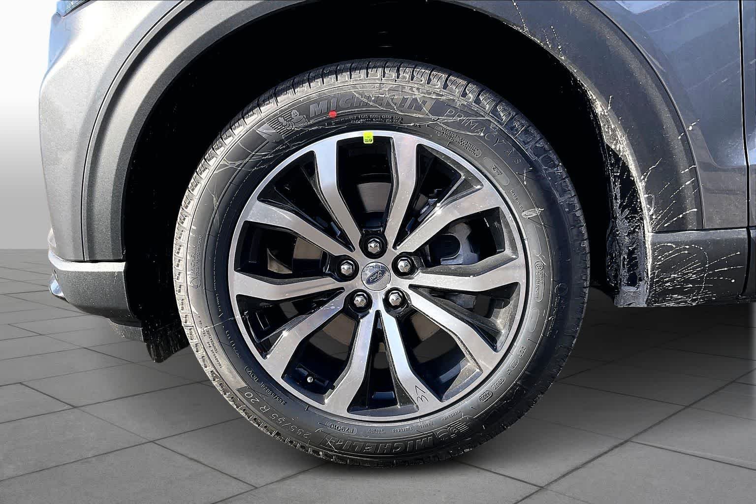 New 2026 Carbonized Gray Metallic Ford ST-Line image 8