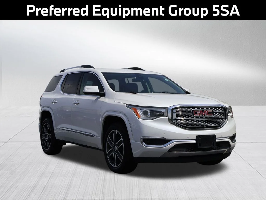 Used 2017 White GMC Denali image 4
