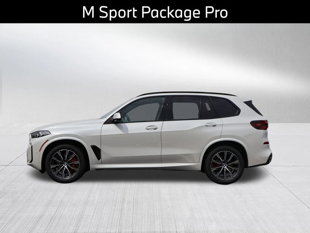 New 2026 White BMW xDrive40i image 6