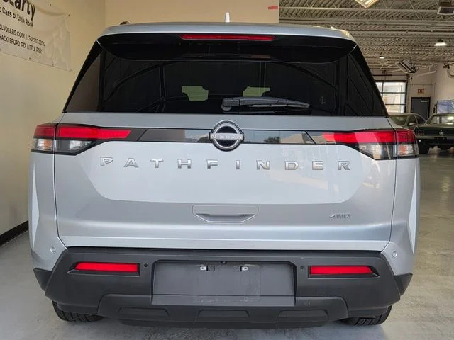 Used 2025 Silver Nissan SV image 28