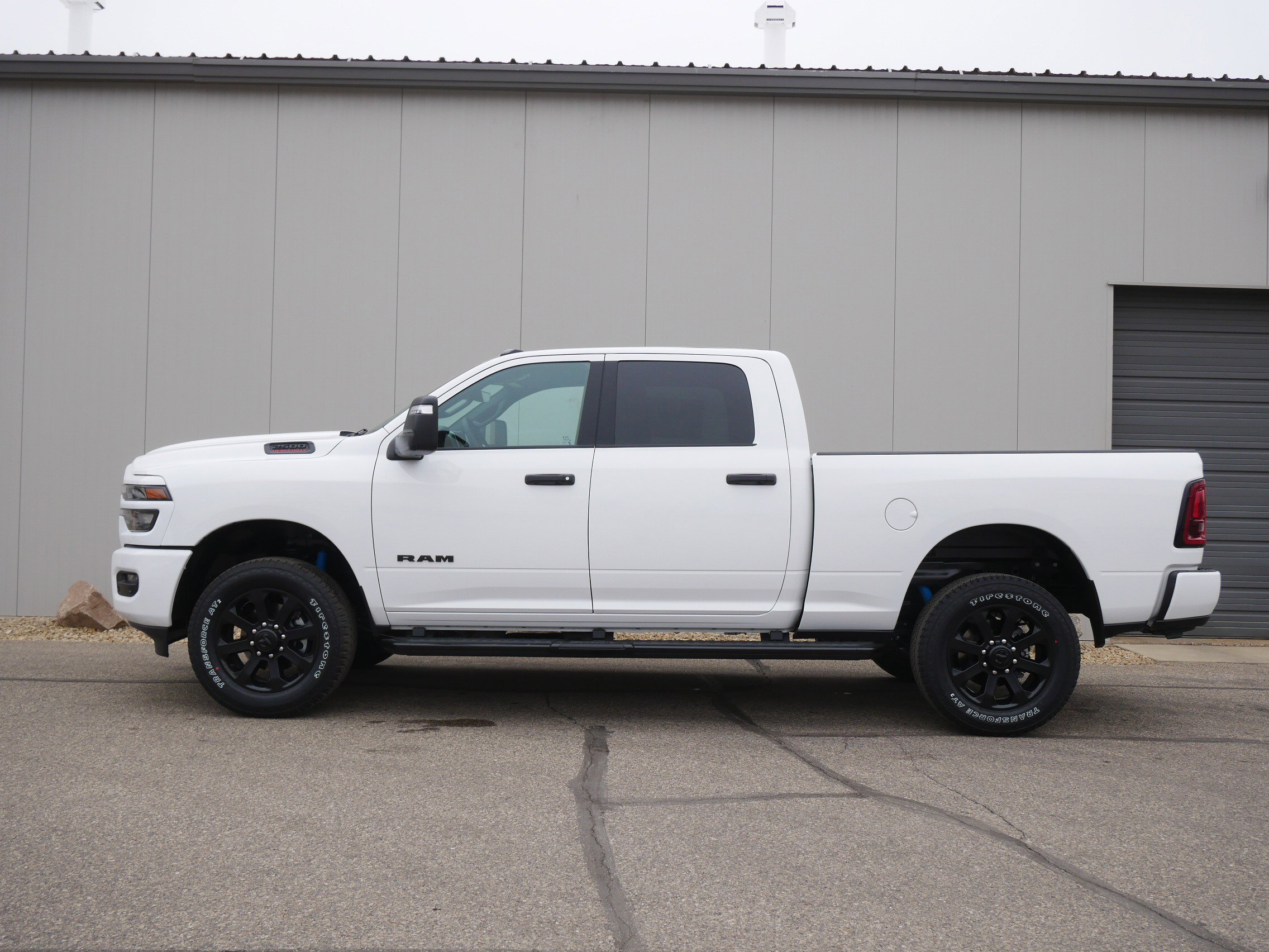 New 2026 Bright White Clear-Coat Exterior Paint RAM Big Horn image 2