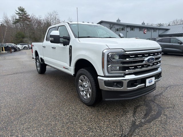 2026 Ford Super Duty F-350® Lariat®