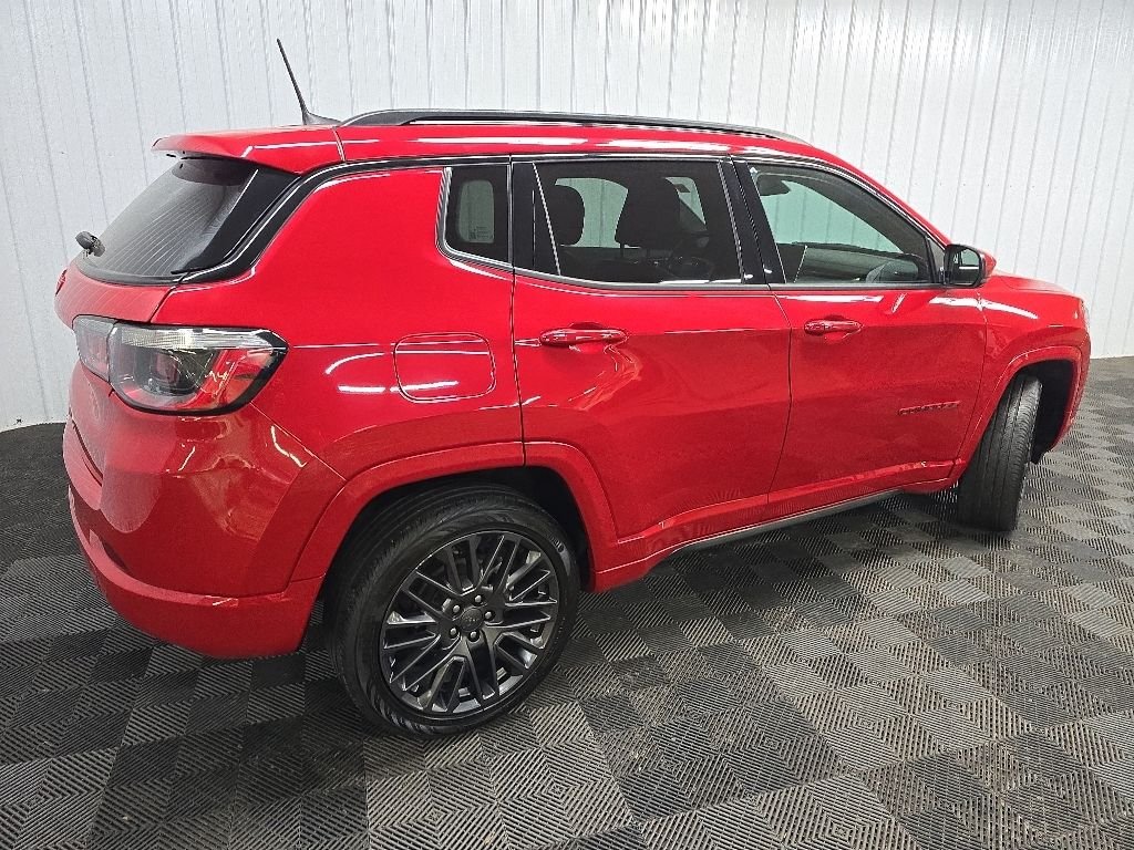 Used 2022 Red Line Jeep Limited image 3